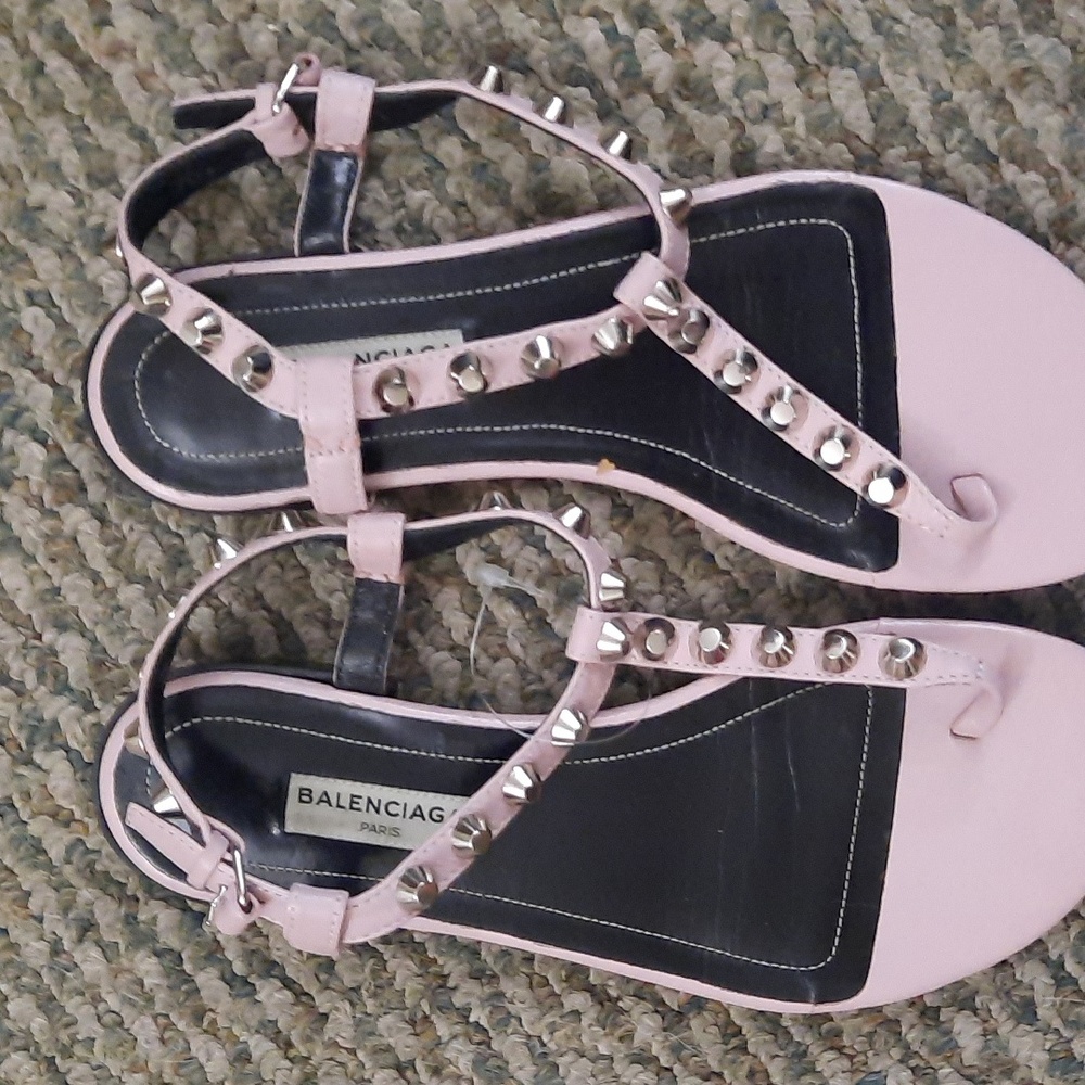 Pre-loved Balenciaga flat sandals. Baby pink with black soles. Size 35Eu or 4US.